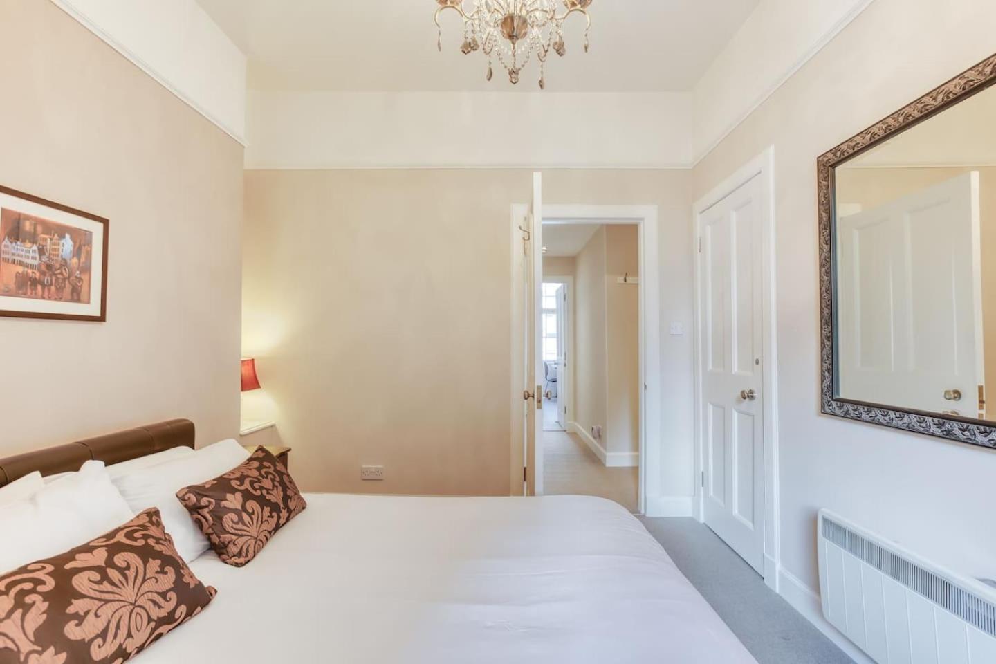 West Port - 2Br In The Heart Of The Old Town Just Off The Grassmarket Edinburgh Ngoại thất bức ảnh