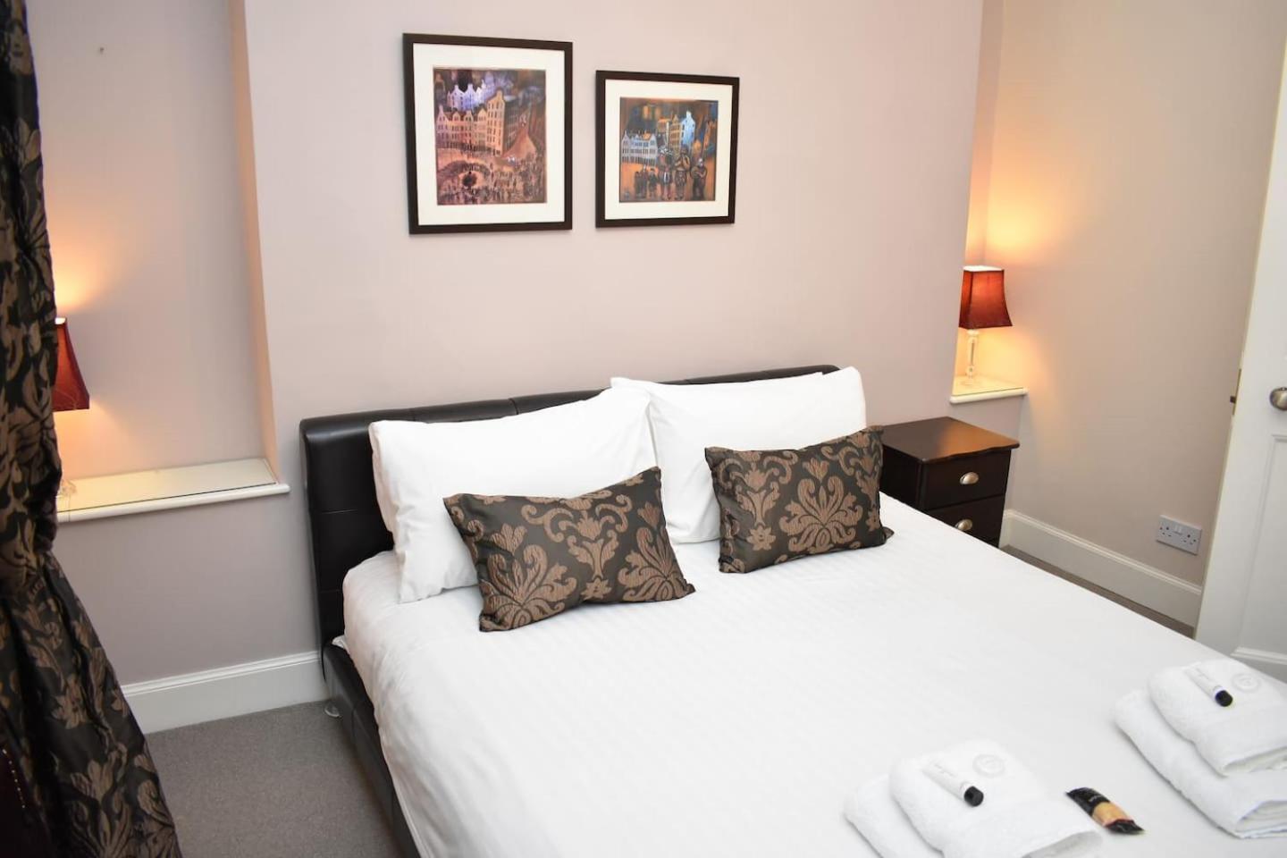 West Port - 2Br In The Heart Of The Old Town Just Off The Grassmarket Edinburgh Ngoại thất bức ảnh