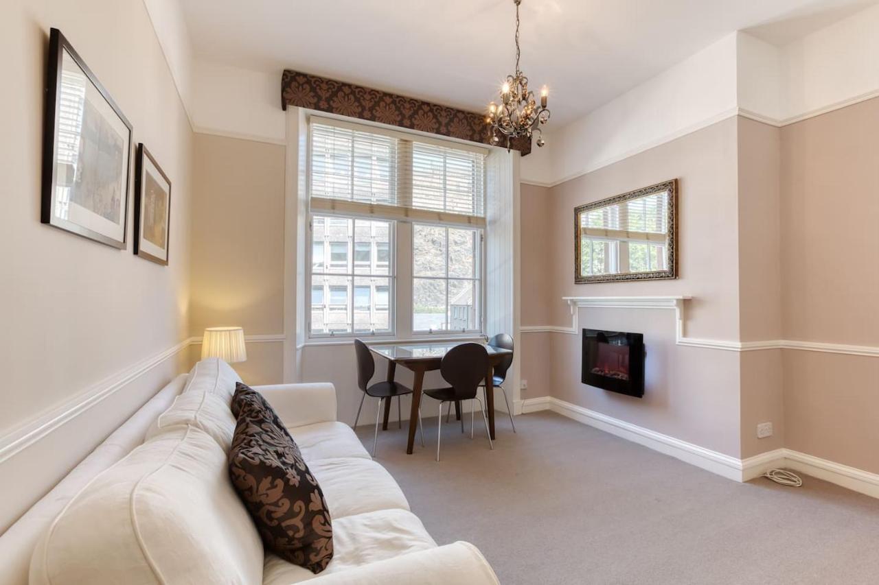 West Port - 2Br In The Heart Of The Old Town Just Off The Grassmarket Edinburgh Ngoại thất bức ảnh